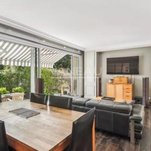 Neuilly - Victor Hugo - Appartement 2 pièces en Rez de Jardin
