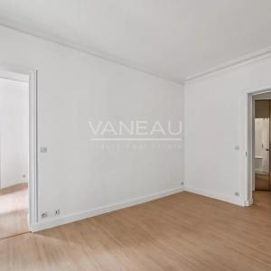 VANEAU/BABYLONE VII