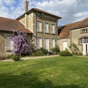 Corps de ferme historique à vendre – La Chapelle-Gauthier (Seine
