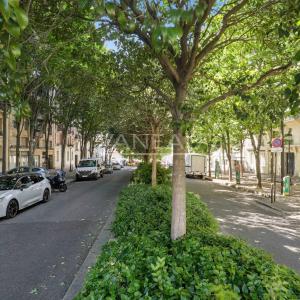 Maison neuve avec terrasse et jardin
