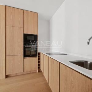 Maison neuve avec terrasse et jardin