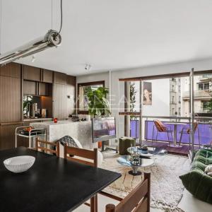 Paris IXe. Victor Massé - Appartement rénové avec balcon.