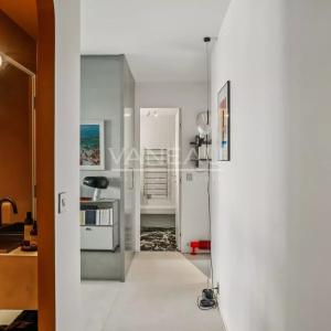 Paris IXe. Victor Massé - Appartement rénové avec balcon.