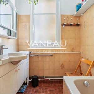 PARIS XVeme - Beau classique - Saint Lambert