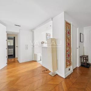 Paris XVIe - Chaussée de la Muette.