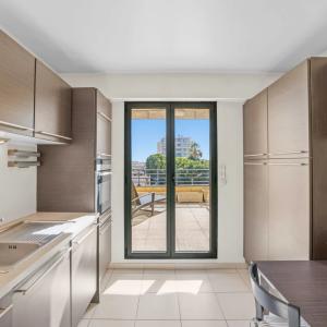 Cannes Saint-Nicolas – Superbe duplex de 5 pièces au dernier éta