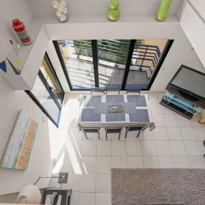 Cannes Saint-Nicolas – Superbe duplex de 5 pièces au dernier éta