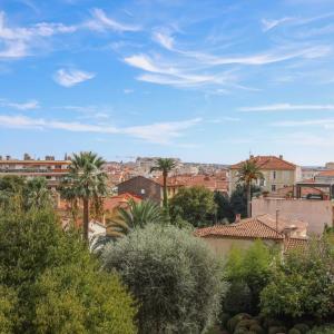 Cannes Saint-Nicolas – Superbe duplex de 5 pièces au dernier éta