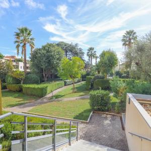 Cannes Saint-Nicolas – Superbe duplex de 5 pièces au dernier éta