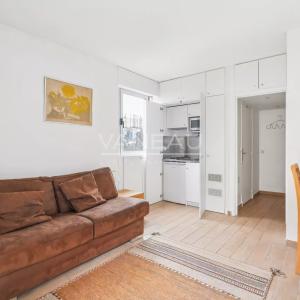 Paris XVIème - Ranelagh - Studio avec balcon