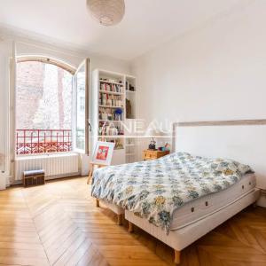 Paris XVe - DEMEURE FAMILIALE (291²m² Carrez - 370 m² au sol) et