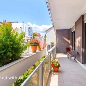 Appartement familial avec deux balcons terrasses