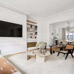 Paris XVIe - Victor Hugo - Voie privée - Exclusivité