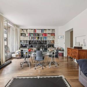 PARIS XV Nord - Appartement trois pièces lumineux