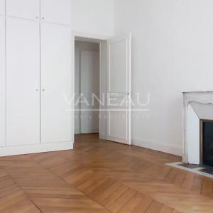 PARIS VIII - Appartement familial - Rue du Faubourg Saint Honoré