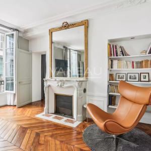 Paris VIIe - Rue de Bourgogne - Appartement familial et d'except