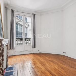 Paris XVIIe - Charmant 2 pièces - Pierre de taille, parquet, mou