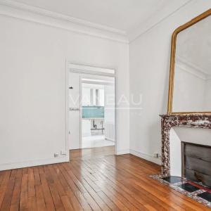 Paris XVIIe - Charmant 2 pièces - Pierre de taille, parquet, mou