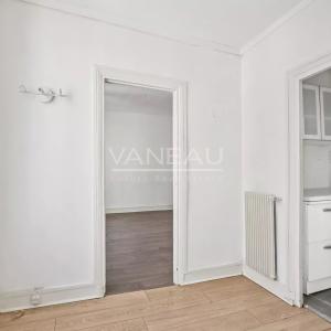 Paris IIe - Trois pièces à rénover - beau potentiel -