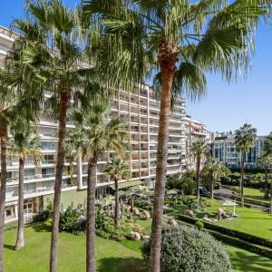 Studio rénové à vendre Cannes Croisette