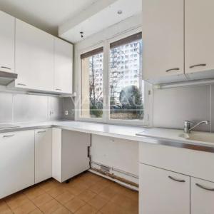 Paris 15e  Lourmel - 4 pièces sur jardin baigné de soleil !