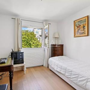 Bel Appartement à Vendre - Paris 16ème