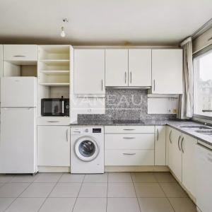 Paris XVIe - Mirabeau - Appartement familial et de réception ave
