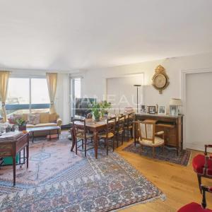 Paris XVIème - 3 pièces balcon - vue dégagée - vendu occupée
