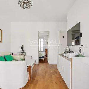 Paris XVème – Village Saint-Charles – Appartement 2 pièces en pa