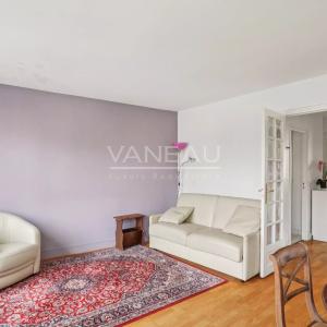 Paris XVe - Blomet - Appartement trois pièces avec vue dégagée