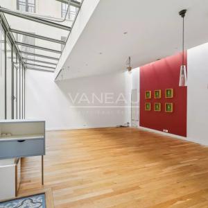 PARIS VIIe - Ecole Militaire - Superbe maison de ville contempor