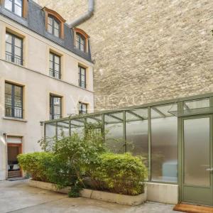 PARIS VIIe - Ecole Militaire - Superbe maison de ville contempor