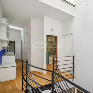 PARIS VIIe - Ecole Militaire - Superbe maison de ville contempor