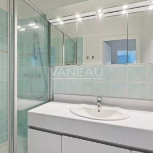 Bel Appartement à Vendre - Paris 16ème