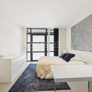 Paris IXe - Rue Mansart - Six pièces en triplex - Habitation et