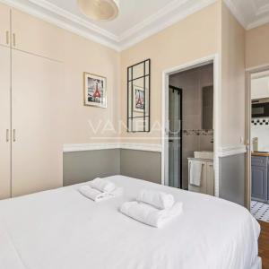 Paris IXe - Un écrin lumineux rénové en 2025 - DPE D -