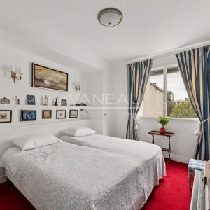 VENTE NUE-PROPRIETE - Mairie de Neuilly - Appartement cinq pièce