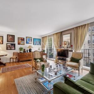 VENTE NUE-PROPRIETE - Mairie de Neuilly - Appartement cinq pièce