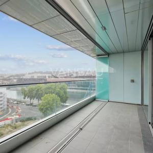 BOULOGNE - ETAGE ELEVE - TERRASSE