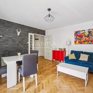 ISSY LES MOULINEAUX - EN ETAGE AVEC JARDIN, TERRASSE ET PARKING