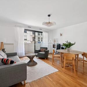 Paris XV - Volontaires / Pasteur : Appartement trois pièces avec
