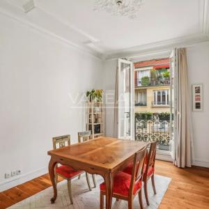 PARIS XV - Villa Poirier : Charmant appartement haussmannien