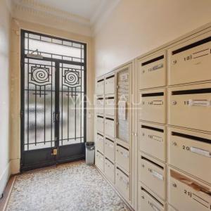 MEUDON - EN ETAGE AVEC ASCENSEUR ET SANS VIS A VIS