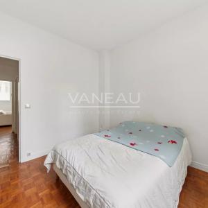 Métro Commerce - Deux pièces