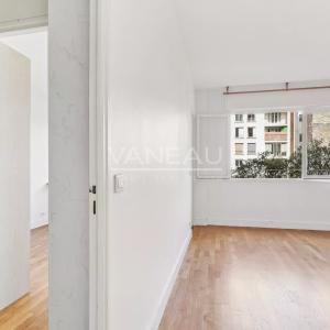 PARIS XV - Appartement deux pièces/ Poss professions libérales