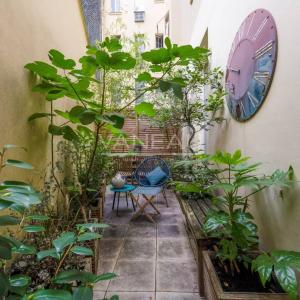 PARIS XVI-FOCH-appartement rénové sur patio