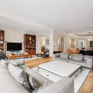 Paris XVIe - Trocadéro.