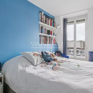 Paris IIème - Dernier étage avec ascenseur - vue dégagée