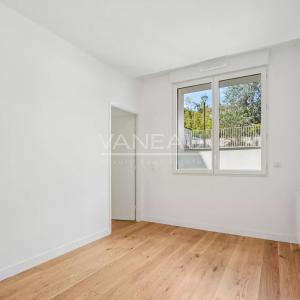 Issy-les-Moulineaux - Deux pièces rénové DPE C