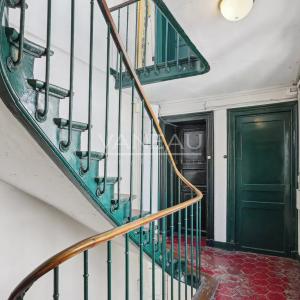 Exclusivité - Paris 6e - Monnaie - Deux pièces avec terrasse